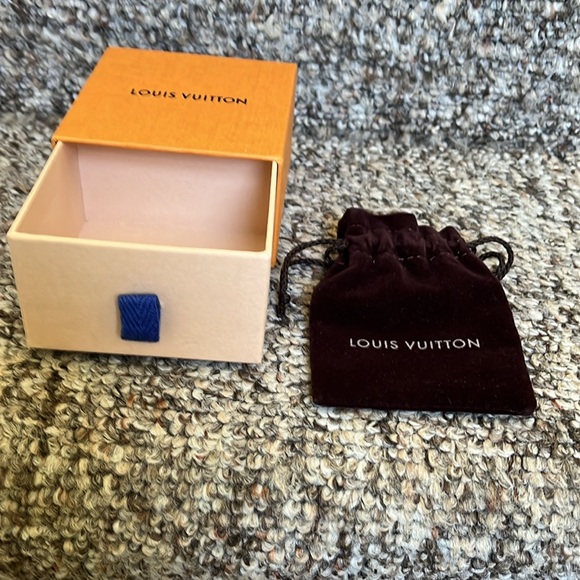 LV jewelry box 9”x9”x5” - Picture 2 of 3